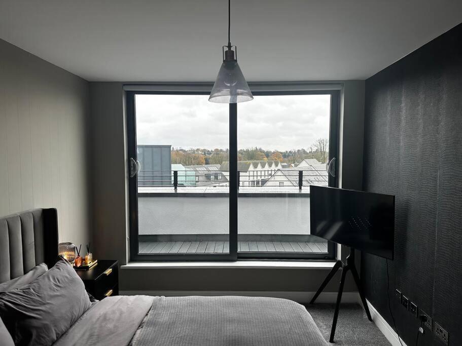 Luxury Penthouse Apartment Uxbridge Eksteriør billede